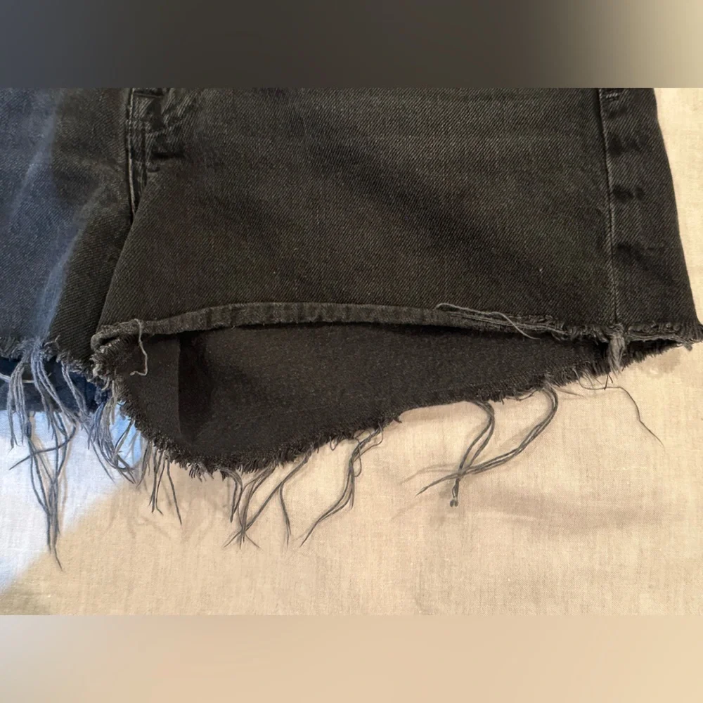 Frame Le Simone Short - Picture 3 of 8